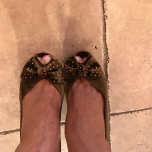 Stuart Weitzman velvet pumps